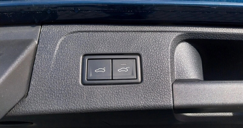 Volkswagen Passat cena 164900 przebieg: 70296, rok produkcji 2020 z Szydłowiec małe 667